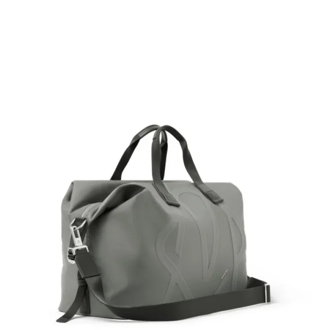 Bolsas de viaje de nylon ECONYL® con firma