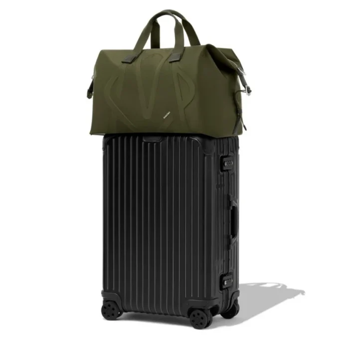 Bolsas de viaje de nylon ECONYL® con firma