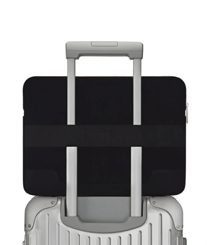 Bolso tipo bucket para portátil Flache Pouch en cuero y lona Bolso tipo bucket para portátil Flache Pouch en cuero y lona
