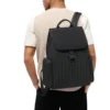 Flap grande en nailon y cuero Mochila Flap grande en nailon y cuero Mochila