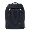 Mochila con solapa exclusiva en nailon ECONYL® Mochila con solapa exclusiva en nailon ECONYL®