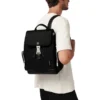 Never Still Small Flap en Leder & Canvas Rucksack Never Still Small Flap en Leder & Canvas Rucksack